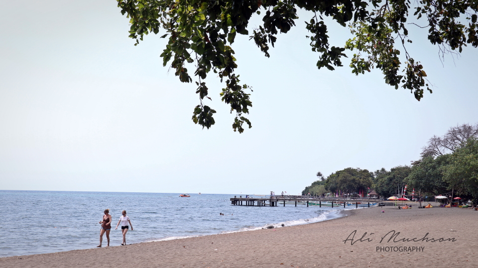 Pantai Lovina Buleleng Bali 
