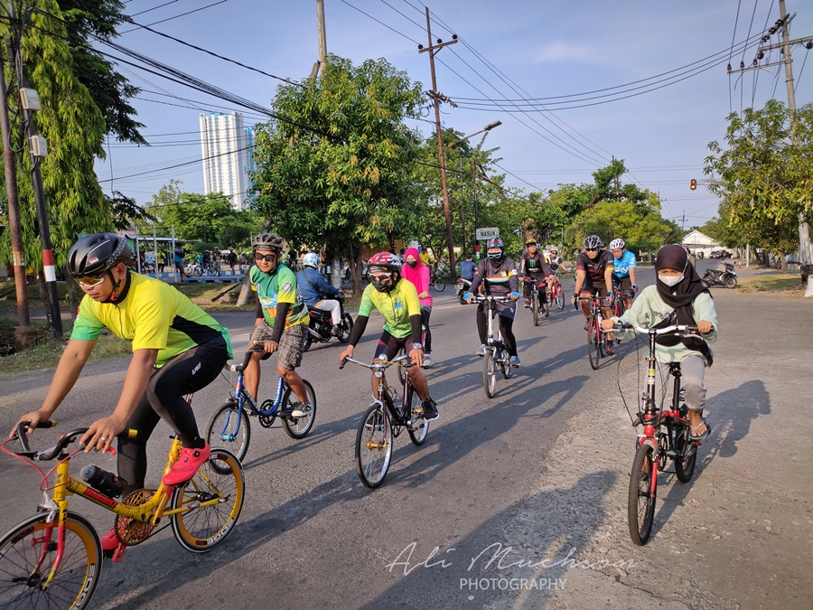 Subcyclist Ajak Pesepeda Kunjungi Gedung Setan Banyu Urip Wetan dan Sumur Tua Kranggan Gang V Surabaya