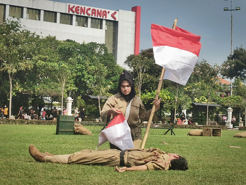 Roodebrug Soerabaia Tampilkan Teatrikal Pertempuran Surabaya 1945 "Teritori Suci". Begini Kisahnya!