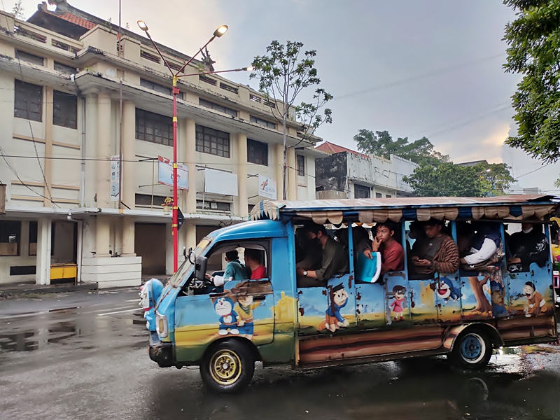 Hari Raya Imlek 2574 : Surabaya Walking Tour Ajak Exploring Kya-Kya The Old China Town

The Siang Hwee – Asosiasi Pengusaha dan Pedagang Tionghoa
