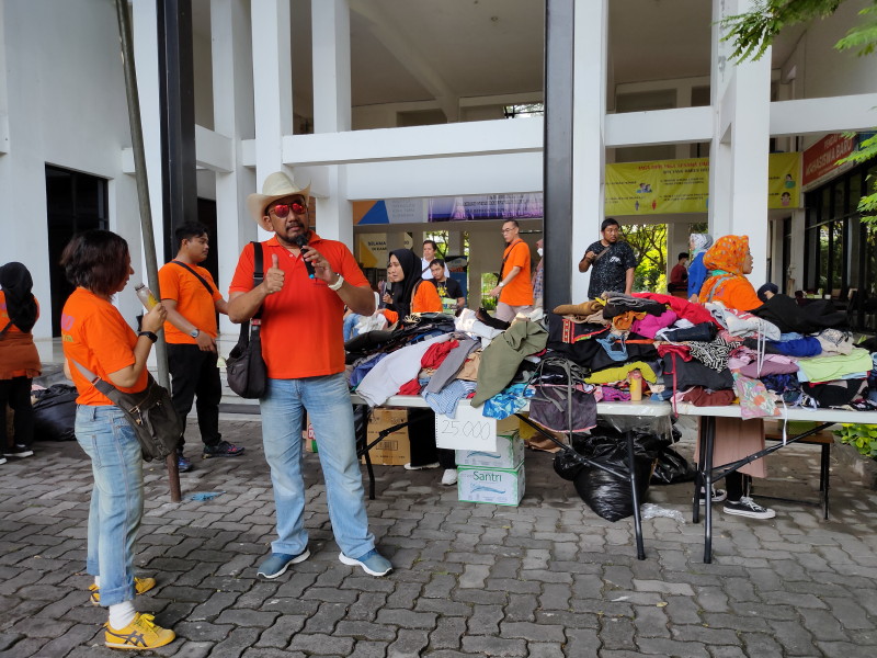 Dokumentasi Foto
Garage Sale for Social Charity
Yayasan Seribu Cinta (YSC)
Di Kampus ITATS Jalan Arief Rahman Hakim 100 Surabaya
Minggu, 19 Maret 2023
Pukul 07.00 – 11.00

