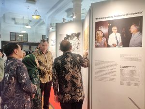 Konsul Jenderal Australia Glen Askew Buka Pameran 75 Tahun Hubungan Diplomatik Australia-Indonesia