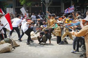 SD SAIM Surabaya Gandeng Roode Brug Soerabaia Peringati Hari Pahlawan Nasional 10 November