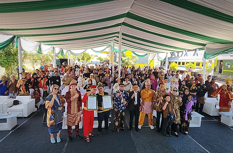 KAI Daop 8 Surabaya Raih Dua Rekor MURI di Usia ke-80