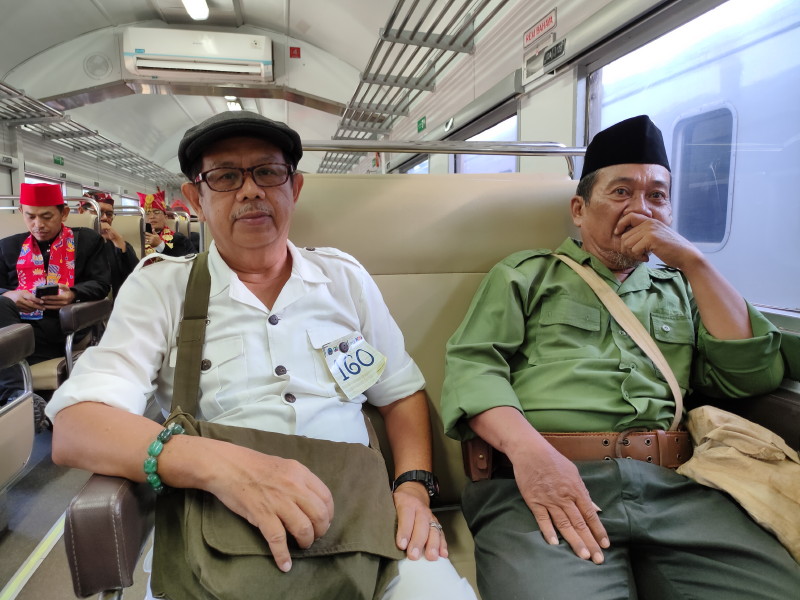 KAI Daop 8 Surabaya Raih Dua Rekor MURI di Usia ke-80