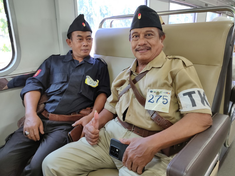 KAI Daop 8 Surabaya Raih Dua Rekor MURI di Usia ke-80