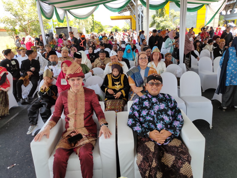 KAI Daop 8 Surabaya Raih Dua Rekor MURI di Usia ke-80