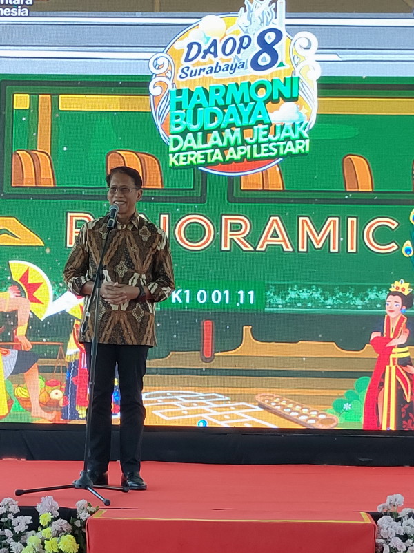 KAI Daop 8 Surabaya Raih Dua Rekor MURI di Usia ke-80