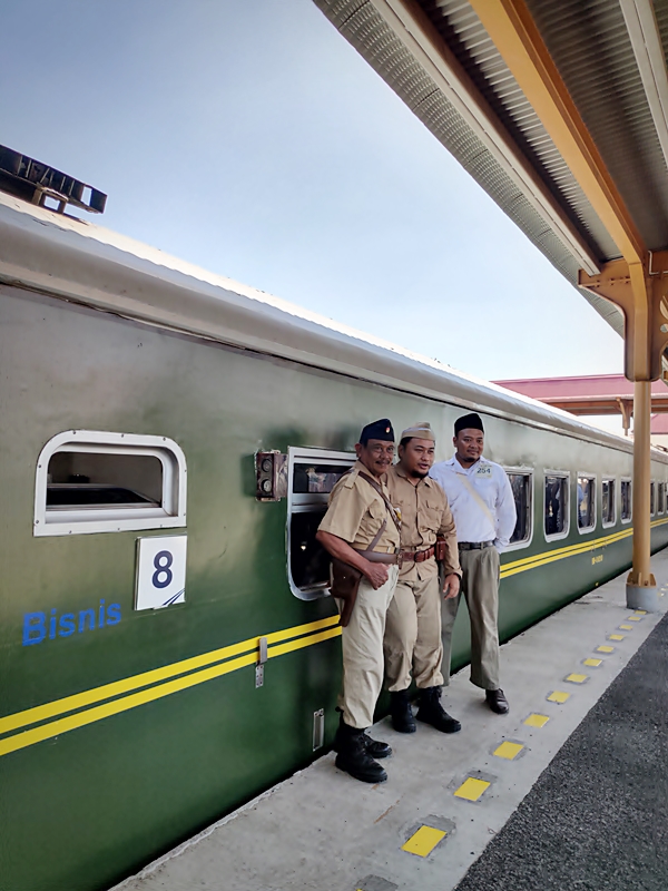 KAI Daop 8 Surabaya Raih Dua Rekor MURI di Usia ke-80