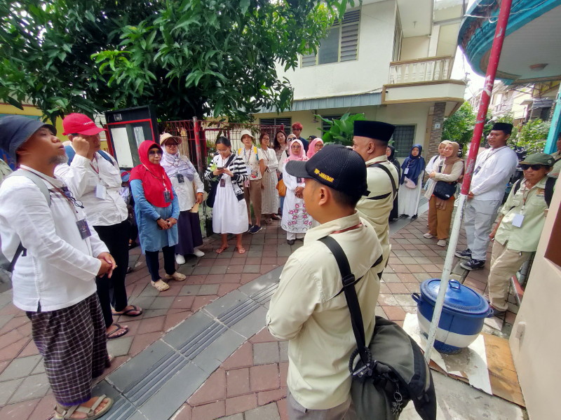 
“Susuri Jejak Islam di Ampel dan Spirit Sejarah dalam Hangatnya Ramadan 1447 H”
