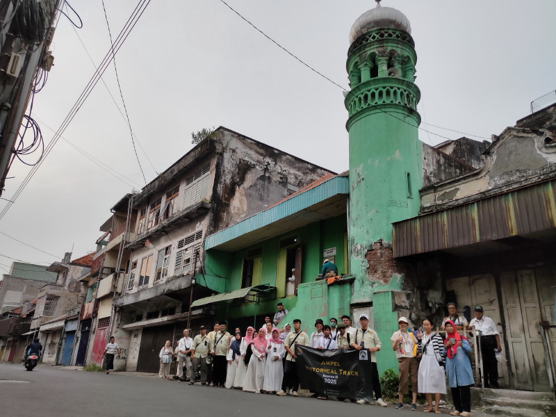 
“Susuri Jejak Islam di Ampel dan Spirit Sejarah dalam Hangatnya Ramadan 1447 H”
