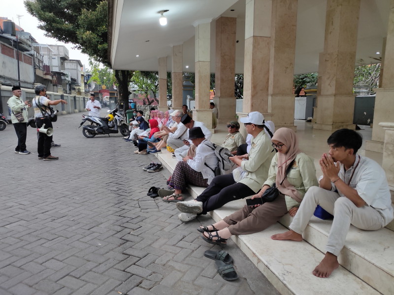 
“Susuri Jejak Islam di Ampel dan Spirit Sejarah dalam Hangatnya Ramadan 1447 H”
