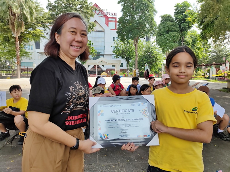 Roode Brug Soerabaia Dampingi Siswa SD Ciputra Jelajah Kota Lama Sejarah dan Kawasan Ampel
