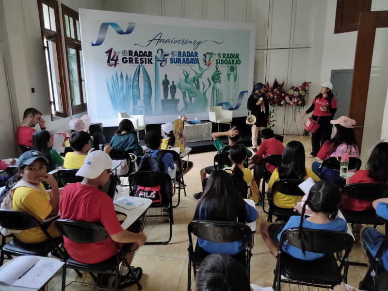 Roode Brug Soerabaia Dampingi Siswa SD Ciputra Jelajah Kota Lama Sejarah dan Kawasan Ampel