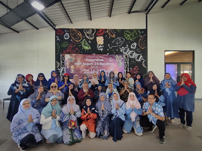 Memorabilia Temu Kangen: Kawan Seperjuangan sebagai Penjaga Kewarasan