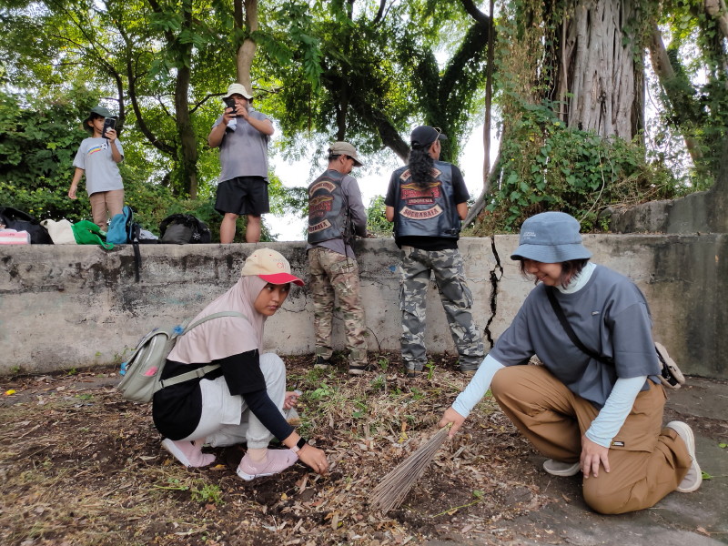 
Biar Foto Bicara
Dari Suara “Udhug” ke Jejak Sejarah: “Budhal Tok!” 
dan Cara PEMUDI’S Merawat Masa Lalu
