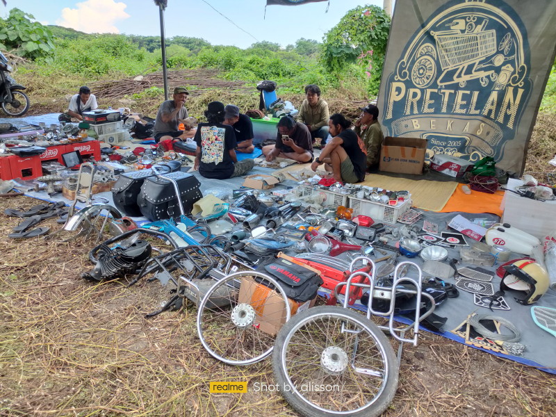Deru “Montor Udhug” Menggema Di Benteng Kedung Cowek, Merawat Ingatan Lewat Roda Waktu