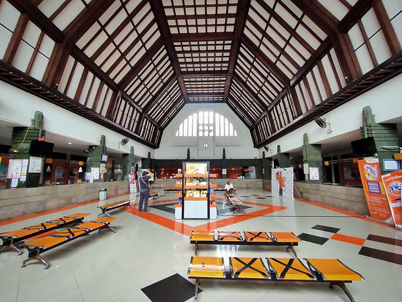 10 Regentstraat: Metamorfosis Dalem Kadipaten Soerabaia Menjadi Destinasi Heritage Dining di Kota Lama Surabaya
