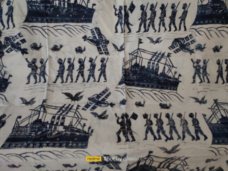 Roode Brug Soerabaia Diskusikan “Arsip Visual Kolonial: Membaca Sejarah Perang lewat Motif Batik”