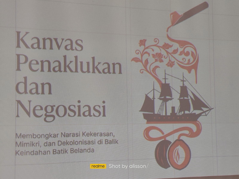 Roode Brug Soerabaia Diskusikan “Arsip Visual Kolonial: Membaca Sejarah Perang lewat Motif Batik”