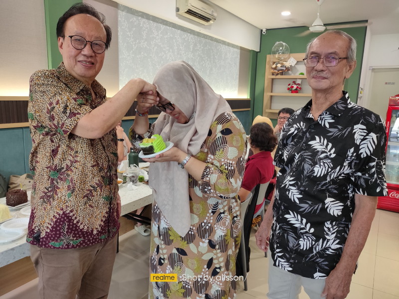 Merayakan “Bonus Usia”: Ketika Umur Menjadi Ruang Berbagi