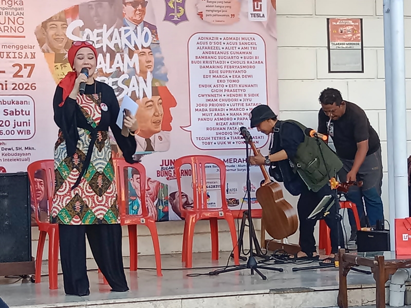 Goresan Kuas Merawat Sejarah: “Soekarno dalam Goresan”