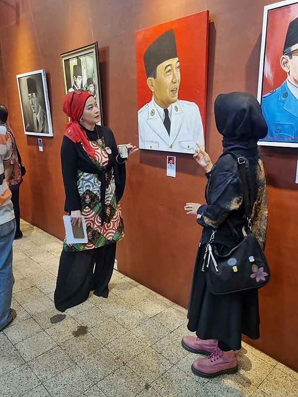 Goresan Kuas Merawat Sejarah: “Soekarno dalam Goresan”