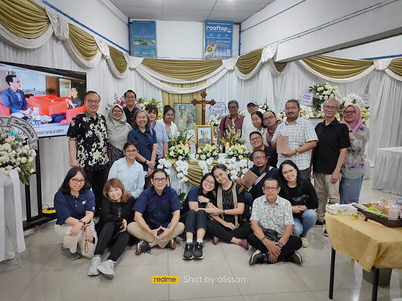 Komunitas PSL dan RB Hadiri Tradisi Mai Song Prof. Ir. Johan Silas