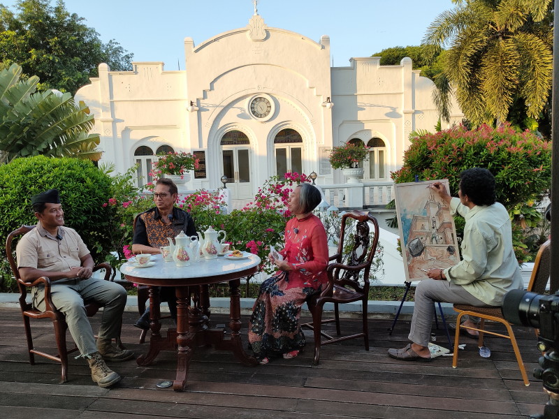 Persembahan Lukisan “Insiden Bendera” dari Roode Brug Soerabaia untuk Hotel Majapahit Surabaya - MGallery Collection di Usia ke-116 Tahun