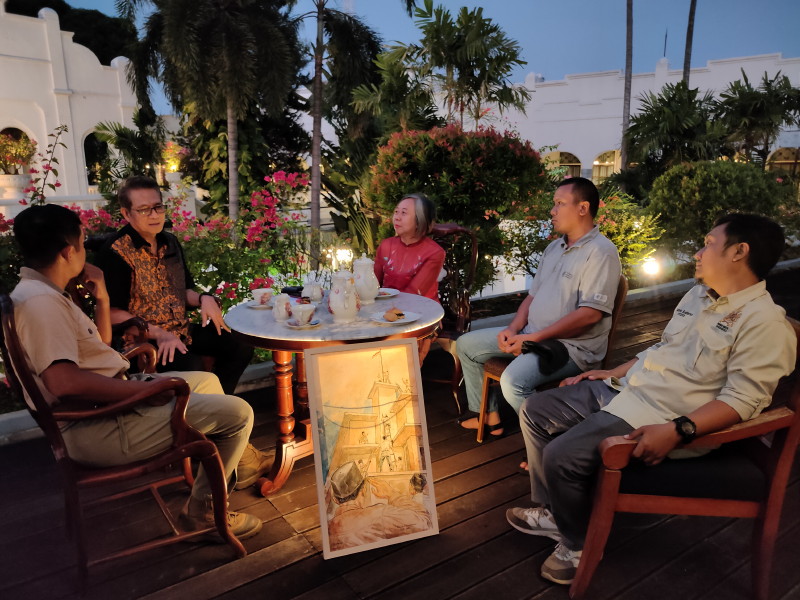 Persembahan Lukisan “Insiden Bendera” dari Roode Brug Soerabaia untuk Hotel Majapahit Surabaya - MGallery Collection di Usia ke-116 Tahun