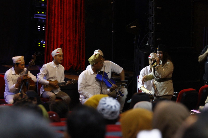 Aku Arek Suroboyo”: Bung Karno, Surabaya, dan Warisan Kebangsaan Yang Terus Menyala