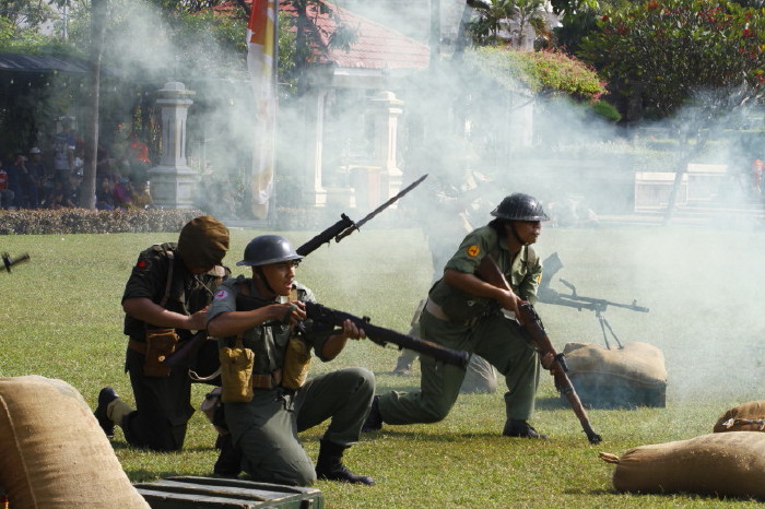 Roode Brug Soerabaia: Kepahlawanan Soegiarto, Persebaya Punya Cerita