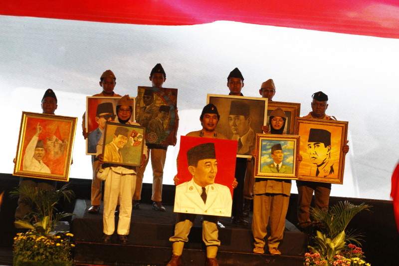 Aku Arek Suroboyo”: Bung Karno, Surabaya, dan Warisan Kebangsaan Yang Terus Menyala