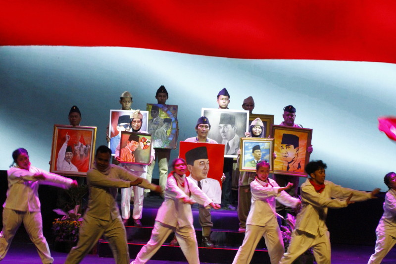 Aku Arek Suroboyo”: Bung Karno, Surabaya, dan Warisan Kebangsaan Yang Terus Menyala
