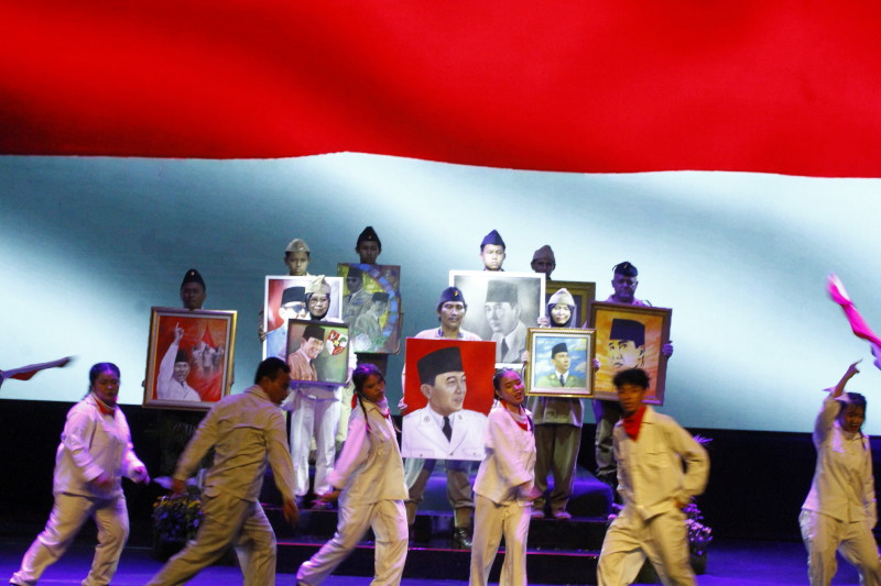 Aku Arek Suroboyo”: Bung Karno, Surabaya, dan Warisan Kebangsaan Yang Terus Menyala