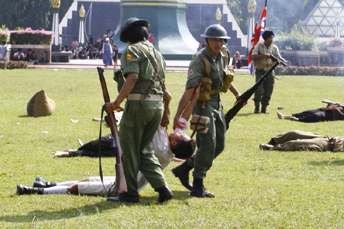 Roode Brug Soerabaia: Kepahlawanan Soegiarto, Persebaya Punya Cerita