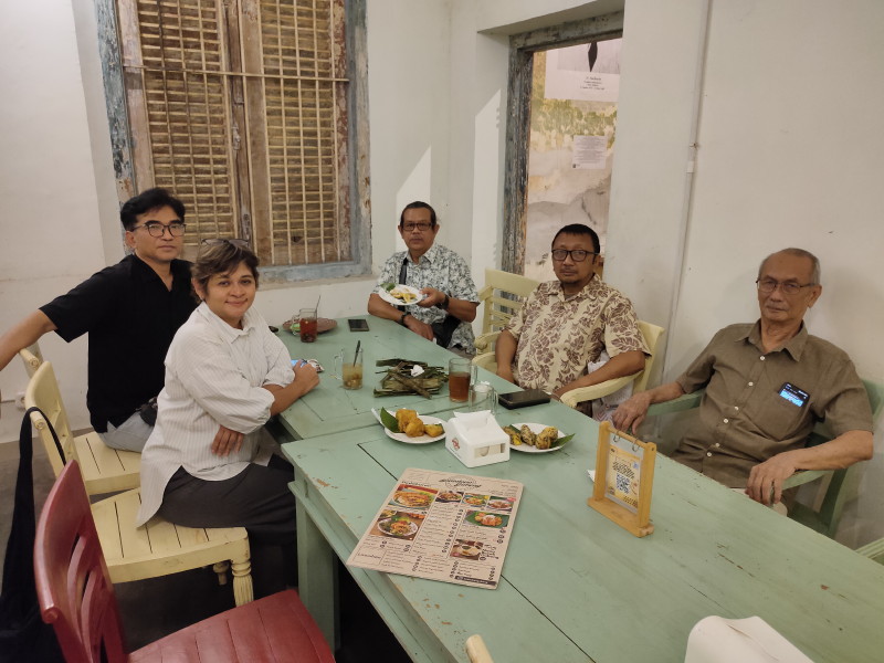 Merayakan Usia, Mensyukuri Waktu