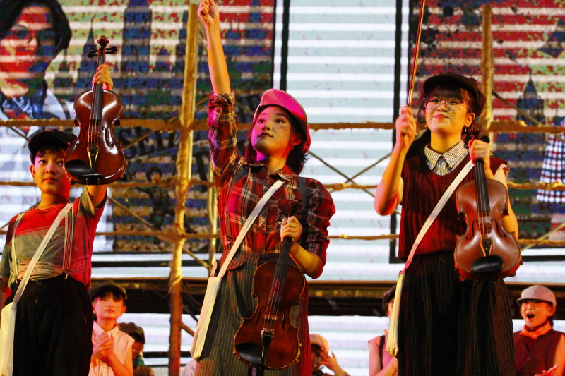 Seize the Day: Kisah Mereka yang Berani Bermimpi