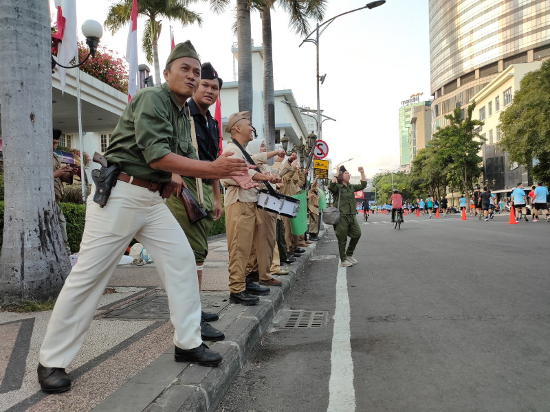 Di Kilometer 39, Sejarah Menyemangati Langkah