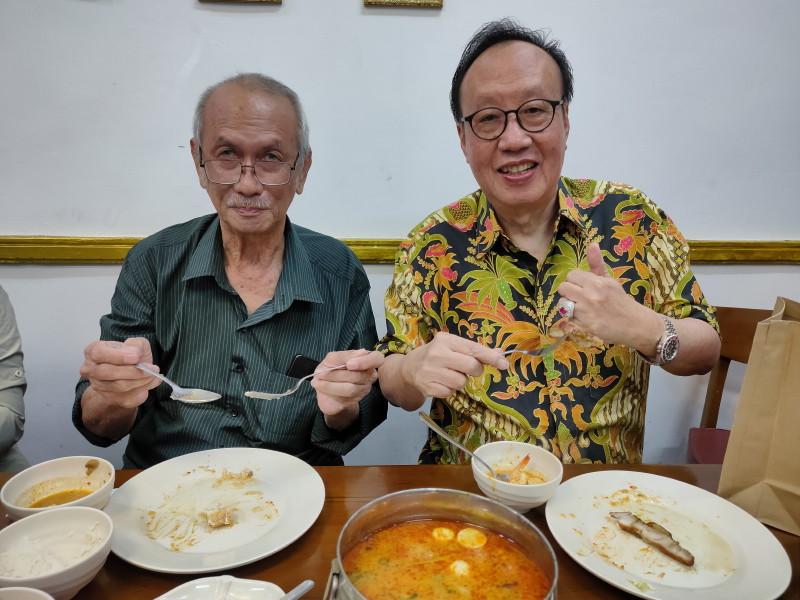 Menapaki Usia ke-76, Menikmati Perjalanan Kehidupan