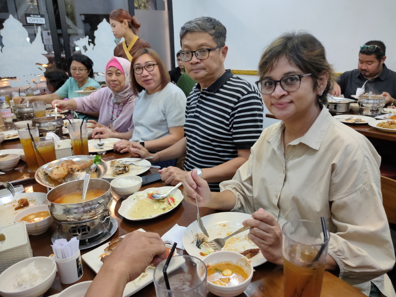 Menapaki Usia ke-76, Menikmati Perjalanan Kehidupan