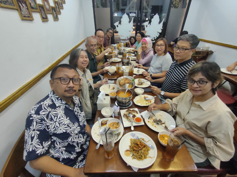 Menapaki Usia ke-76, Menikmati Perjalanan Kehidupan