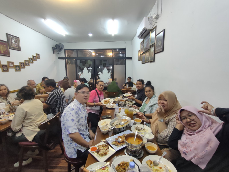 Menapaki Usia ke-76, Menikmati Perjalanan Kehidupan