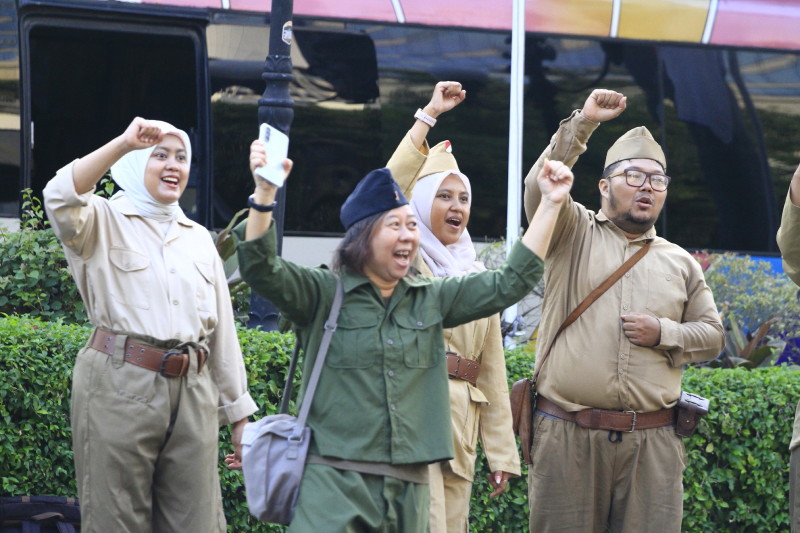 Di Kilometer 39, Sejarah Menyemangati Langkah