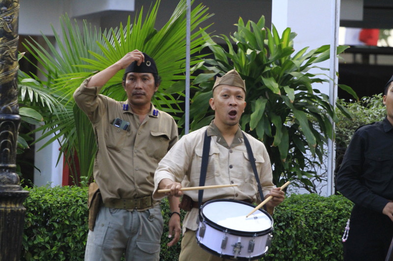 Di Kilometer 39, Sejarah Menyemangati Langkah