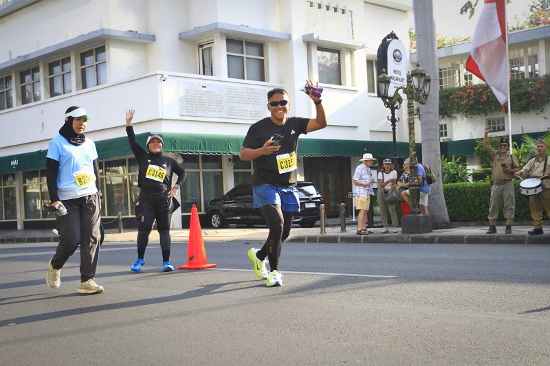 Di Kilometer 39, Sejarah Menyemangati Langkah