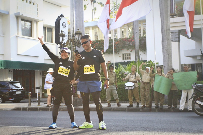 Di Kilometer 39, Sejarah Menyemangati Langkah