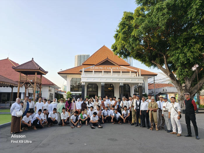 Merah Putih Bertanya