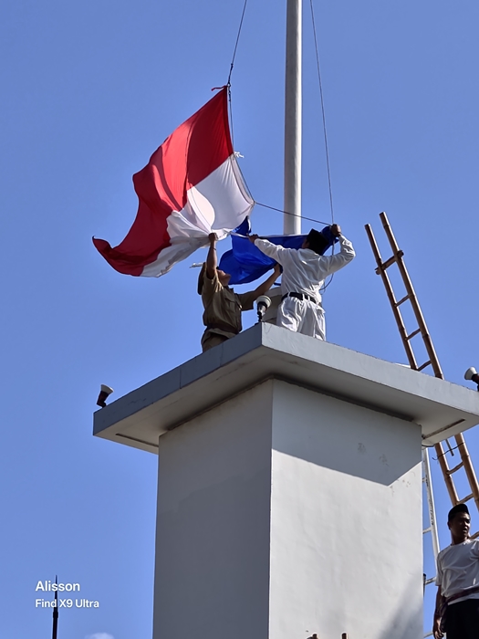 Merah Putih Bertanya