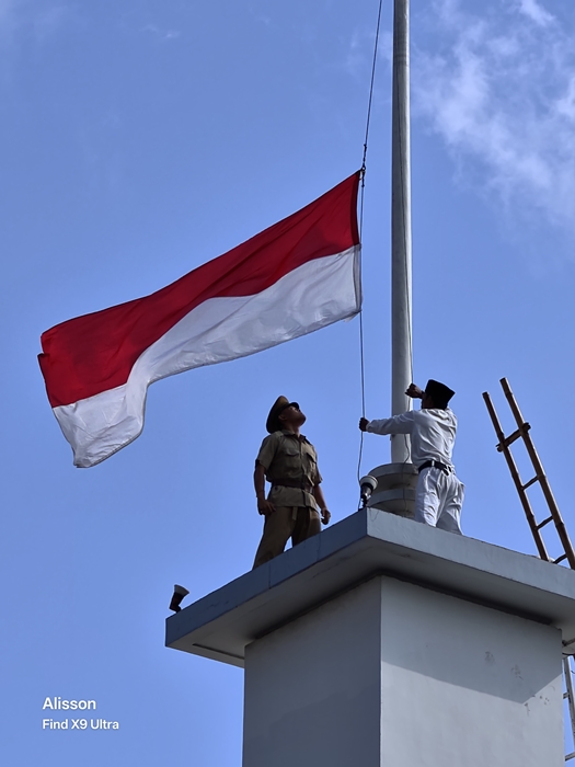 Merah Putih Bertanya